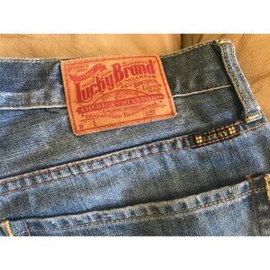 Lucky blue jean^36x31"(per tape measure) zip fly, Straight leg, tiny fraying